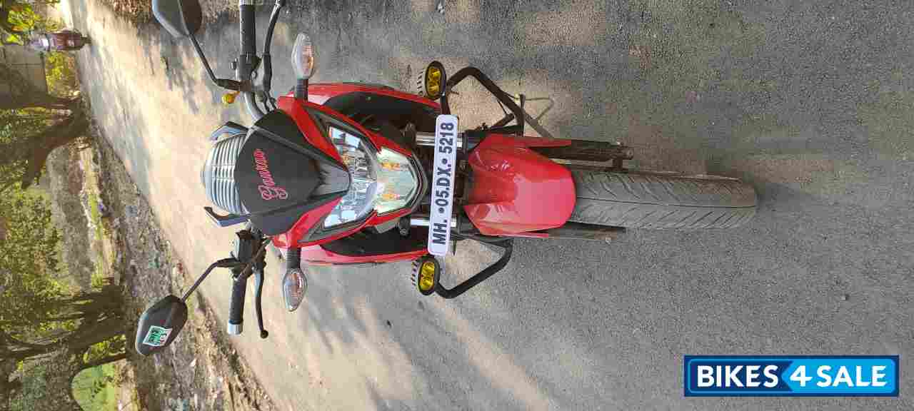 Red Honda CB Hornet 160R