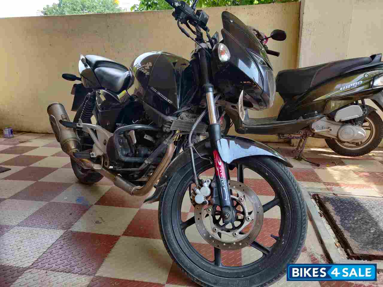 Bajaj Pulsar 200 DTSi