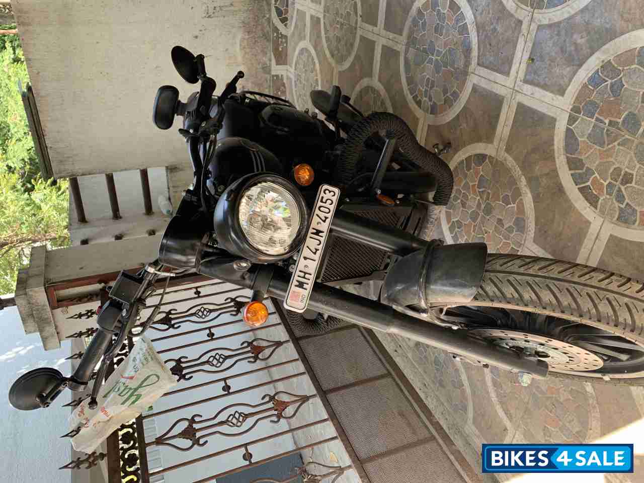 Jawa 42 Dual Channel ABS AllStar Black