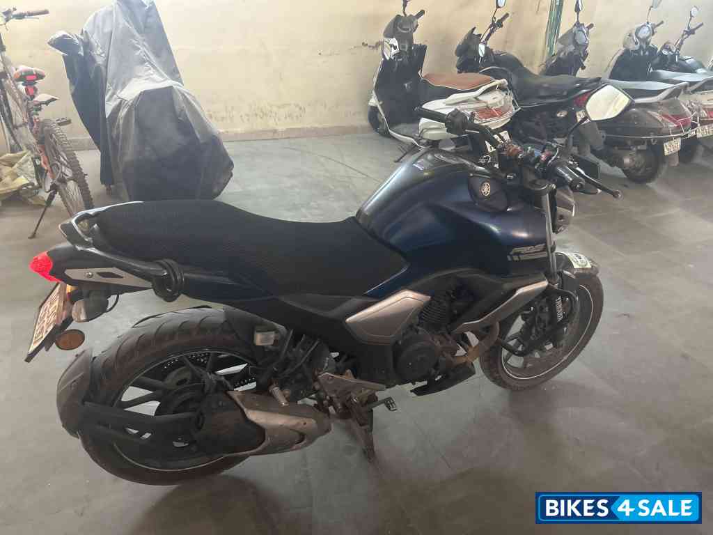 Mat Dark Purplish Bl Yamaha FZ-S FI V3