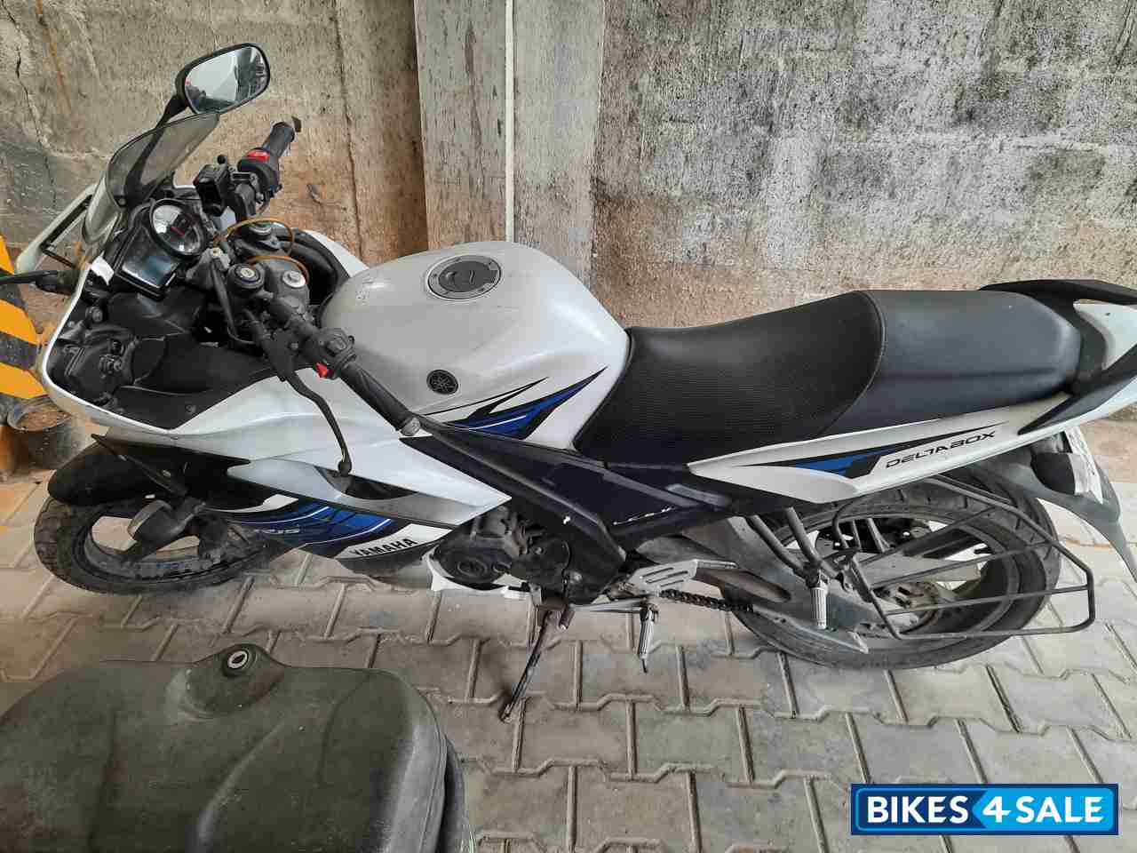 White Yamaha YZF R15 S