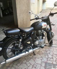 Royal Enfield Classic 350