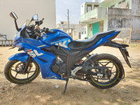 Blue Suzuki Gixxer SF