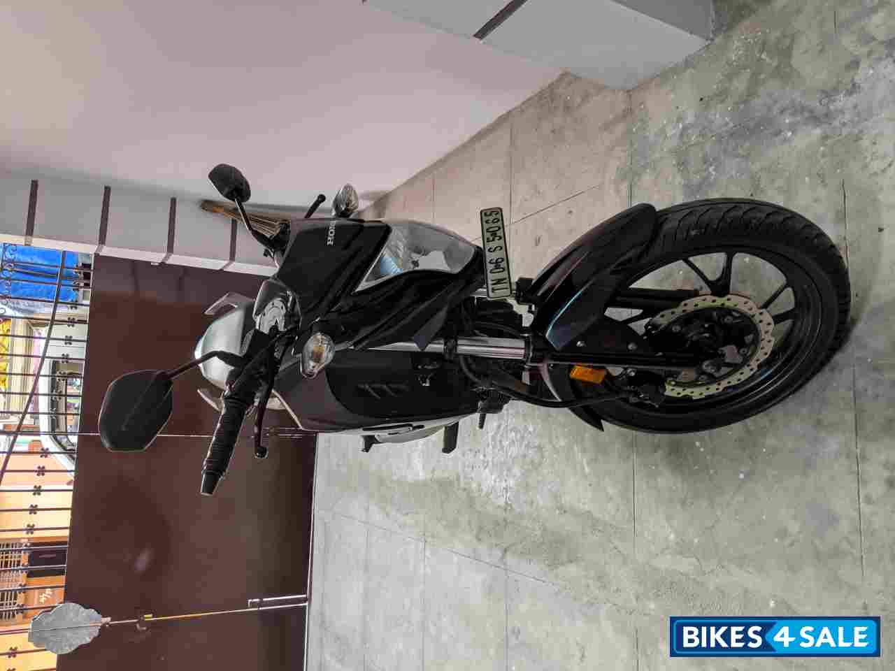 Honda CB Hornet 160R