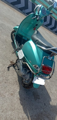 Vespa VX 125