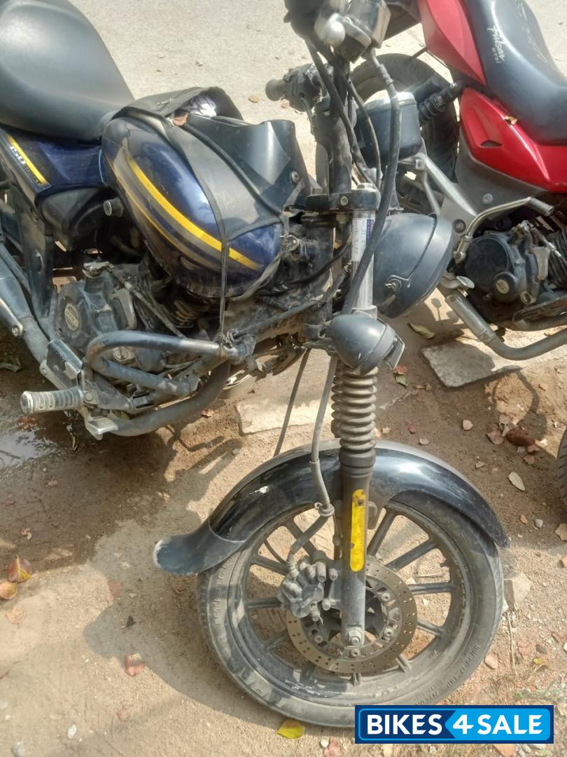 Bajaj Avenger Street 150