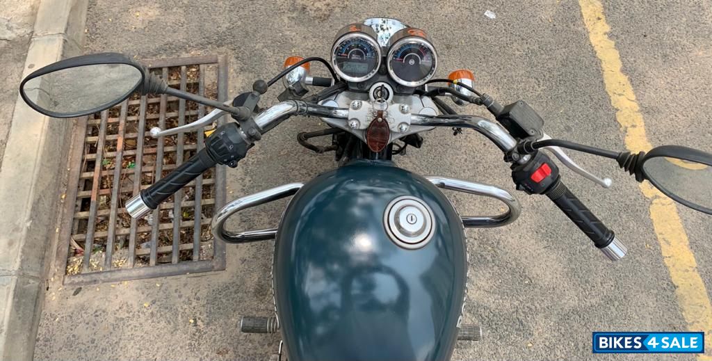 Asphalt Royal Enfield Thunderbird 350