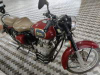 Chestnut Royal Enfield Classic 350