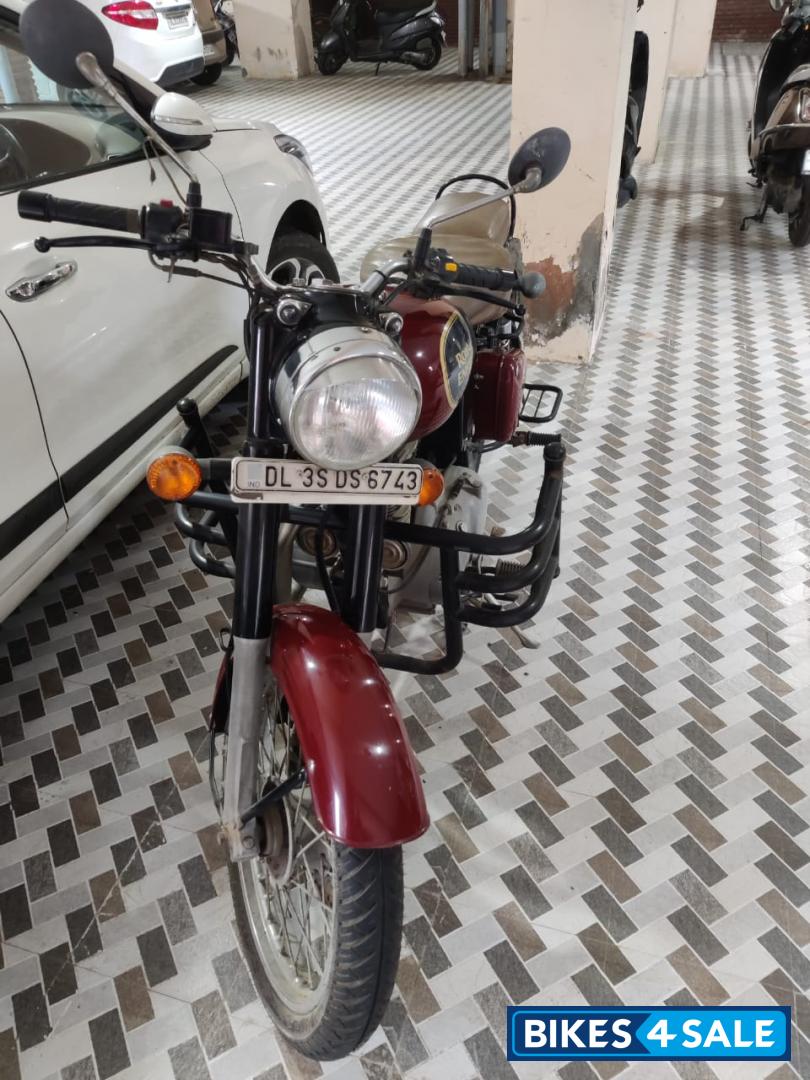 Chestnut Royal Enfield Classic 350