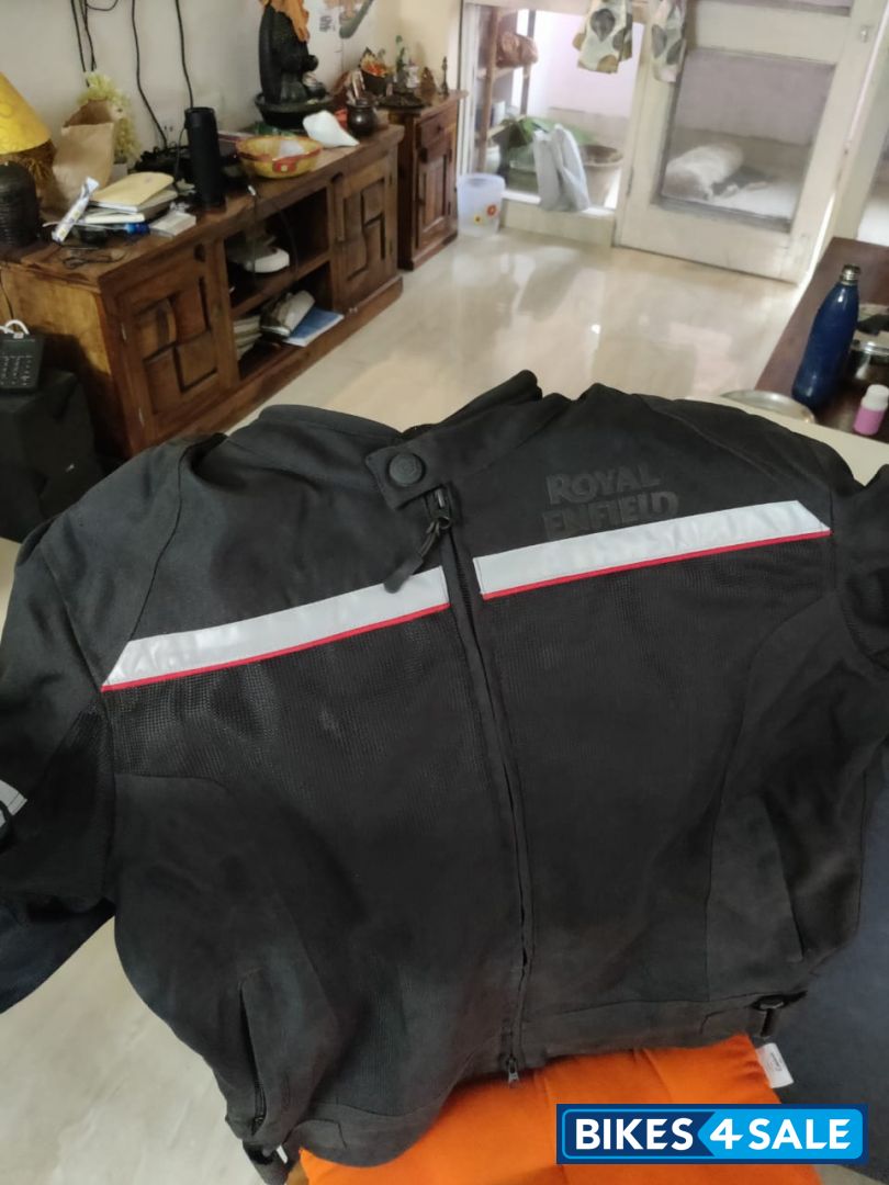 Chestnut Royal Enfield Classic 350