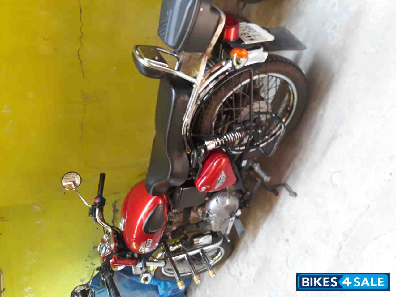 Maroon Royal Enfield Bullet Electra Twinspark Maroon Royal Enfield Bullet Electra Twinspark