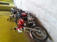 Maroon Royal Enfield Bullet Electra Twinspark