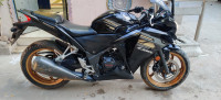 Black Honda CBR 250R