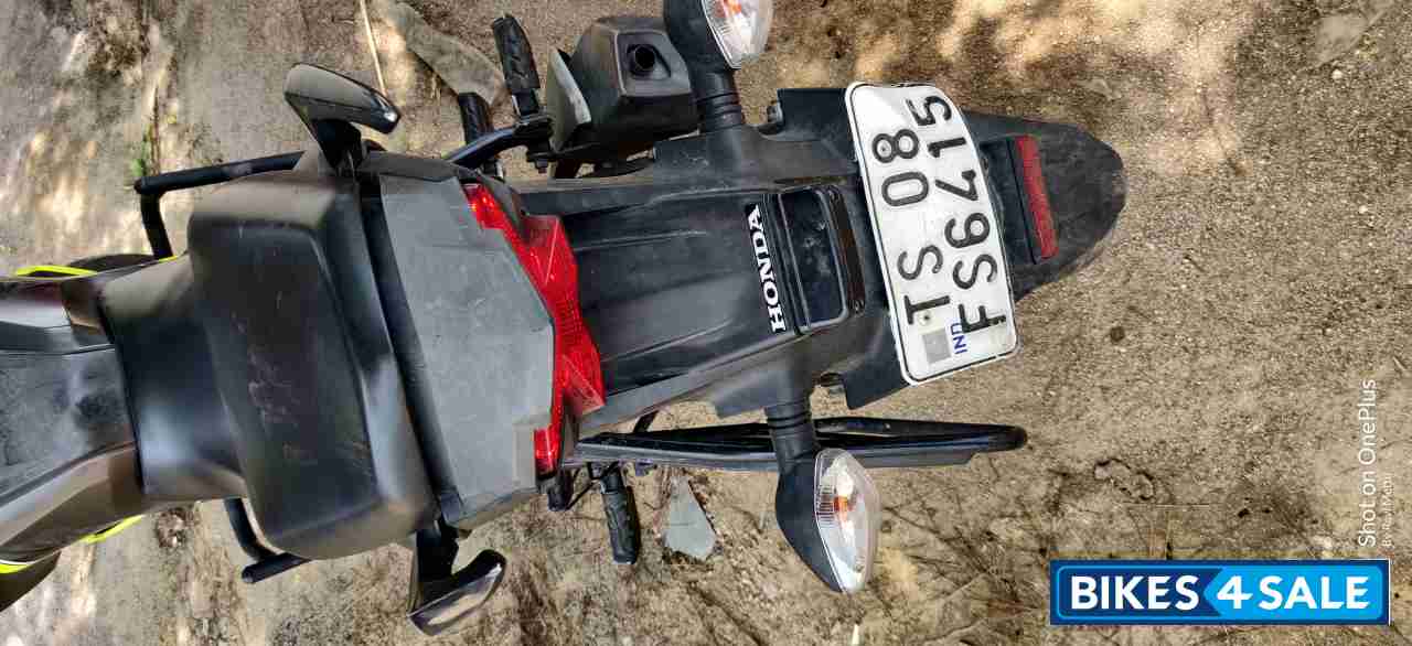 Max Axis Gray Metallic Honda CB Hornet 160R