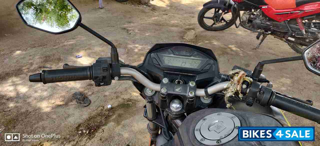 Max Axis Gray Metallic Honda CB Hornet 160R