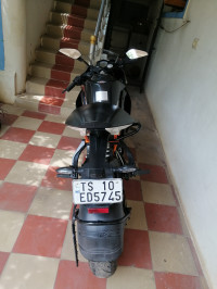 Black KTM RC 200