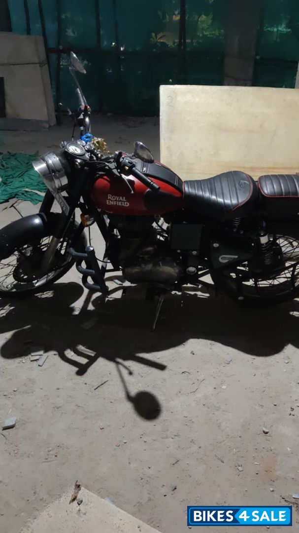 Royal Enfield Classic 350 Redditch Red