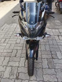 Bajaj Pulsar 220F