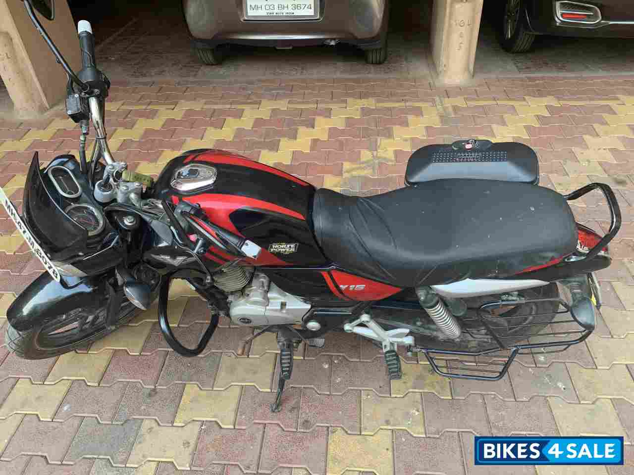 Blank And Red Bajaj V15