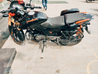 Bajaj Pulsar 125 Split Seat