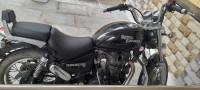 Black Royal Enfield Thunderbird 350