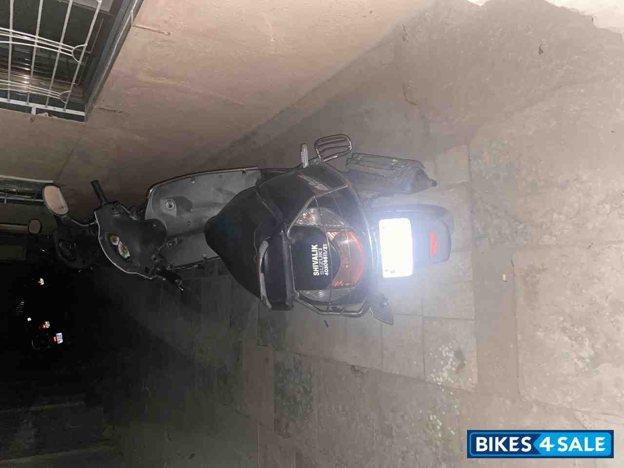 Black Suzuki Access 125