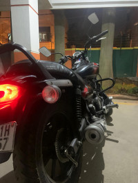 Matte Black Bajaj Avenger Street 220