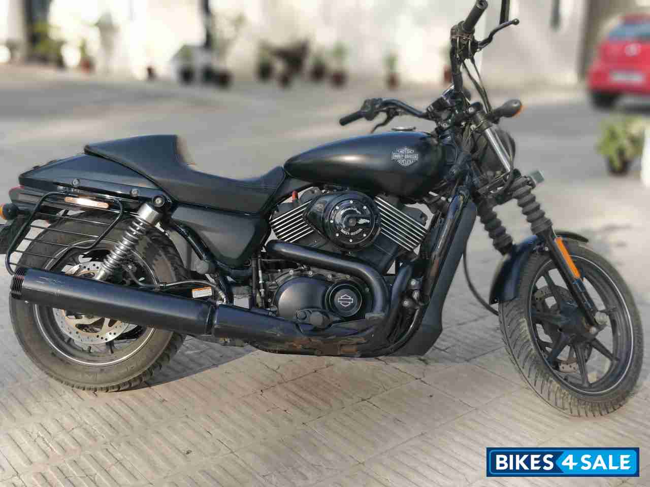 Matte Black Harley Davidson Street 750