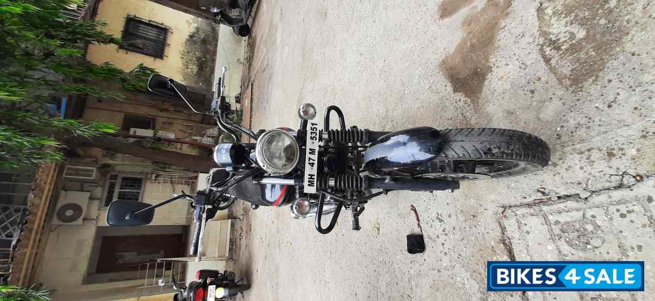 Mate Black Bajaj Avenger Street 220