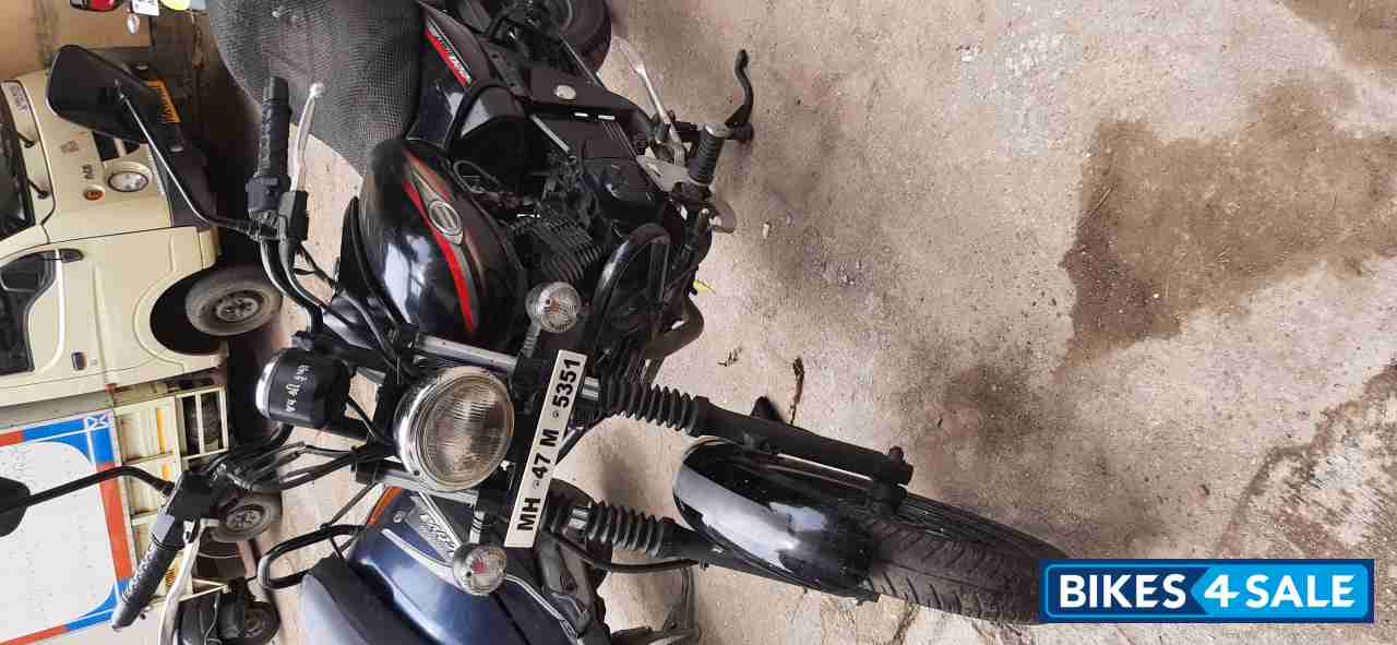 Mate Black Bajaj Avenger Street 220
