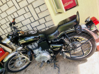 Black Royal Enfield Bullet 350
