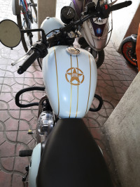 Sky Blue Jawa 42 Dual Channel ABS Sirius White