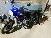 Black Royal Enfield Classic Stealth Black