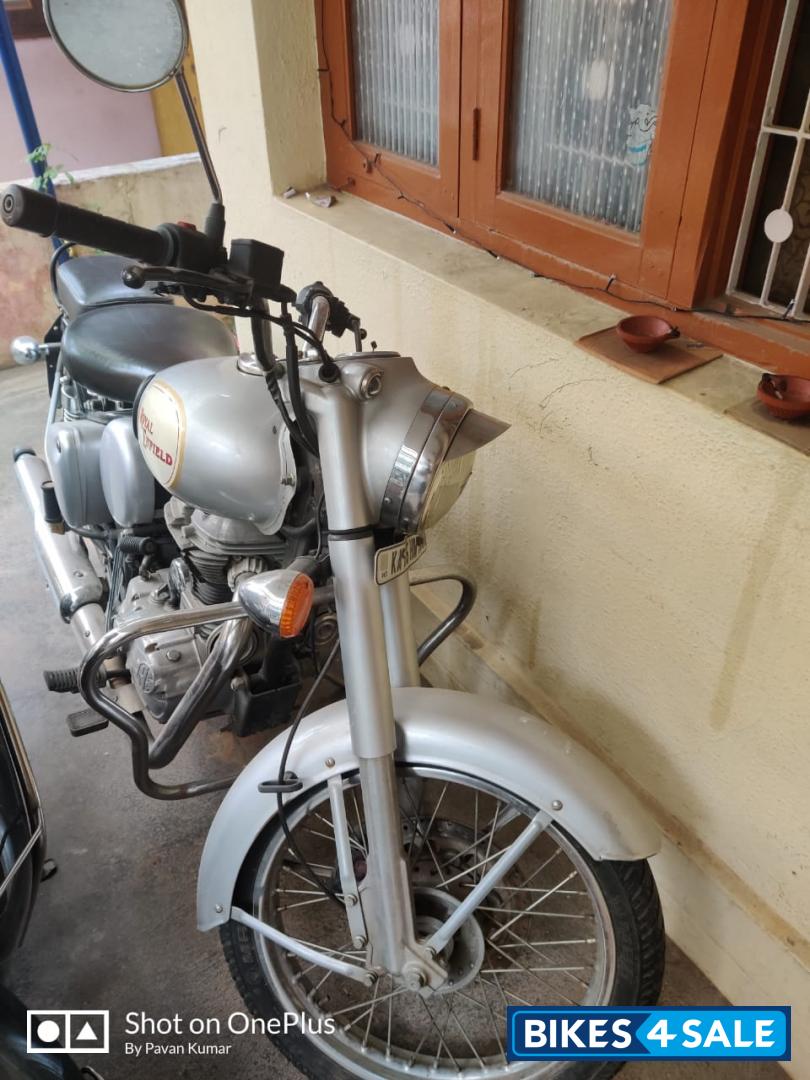 Silver Royal Enfield Classic 350