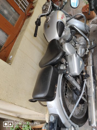 Silver Royal Enfield Classic 350