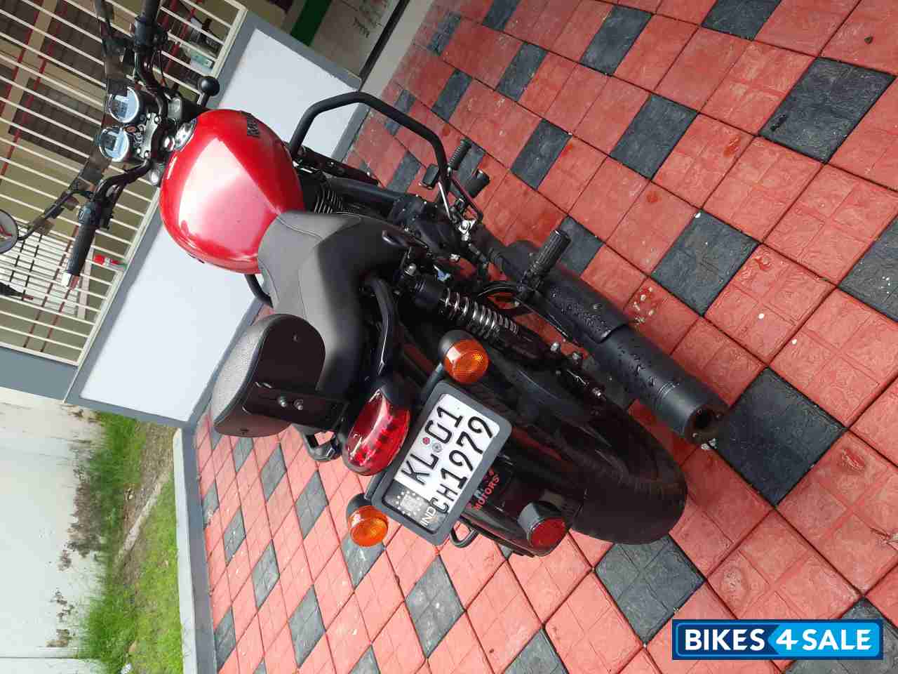 Royal Enfield Thunderbird X 350