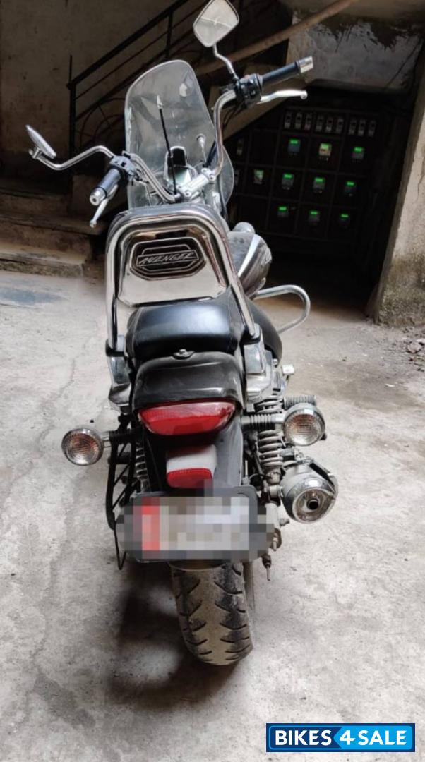 Bajaj Avenger Cruise 220