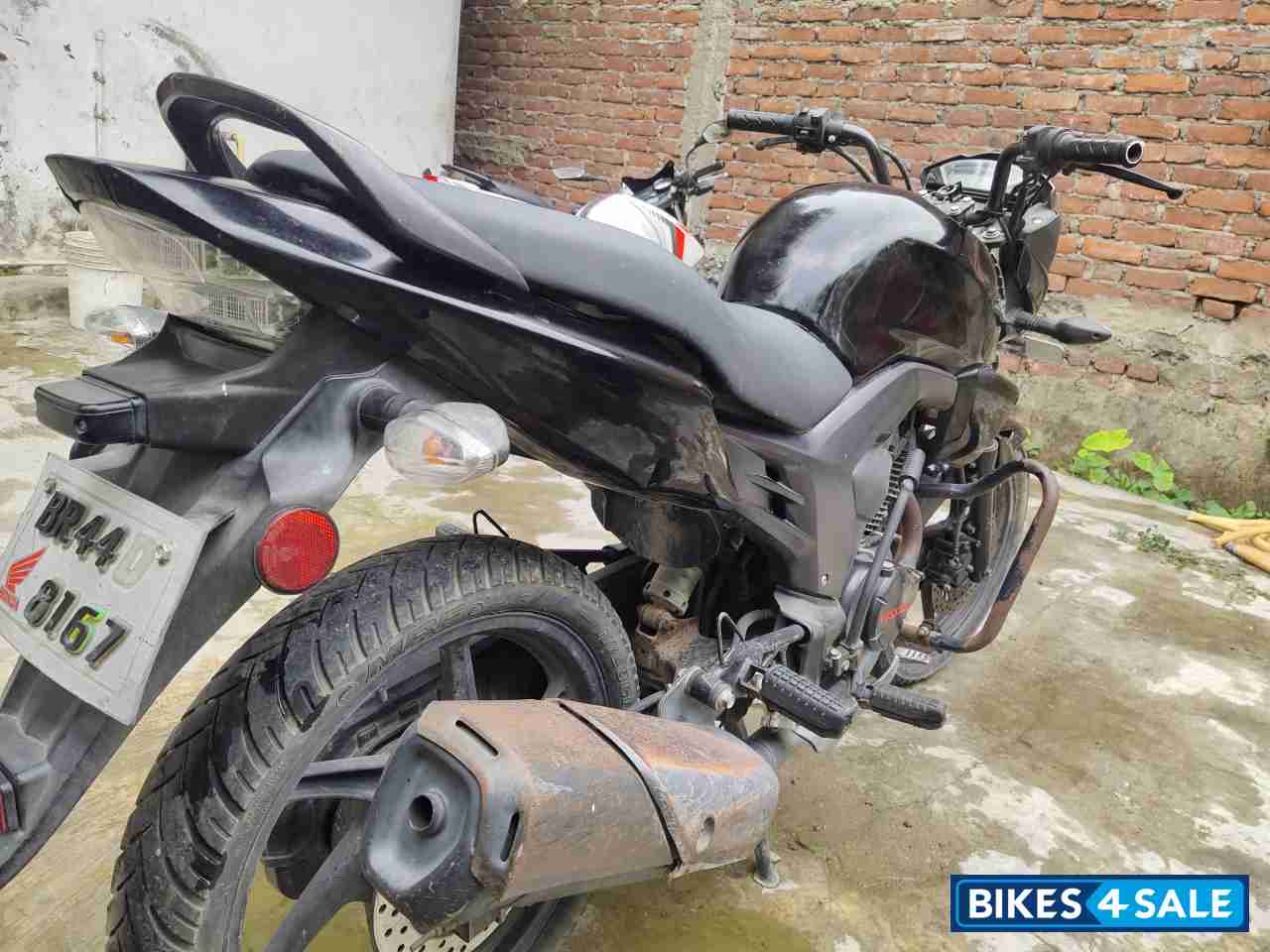 Black Honda CB Trigger