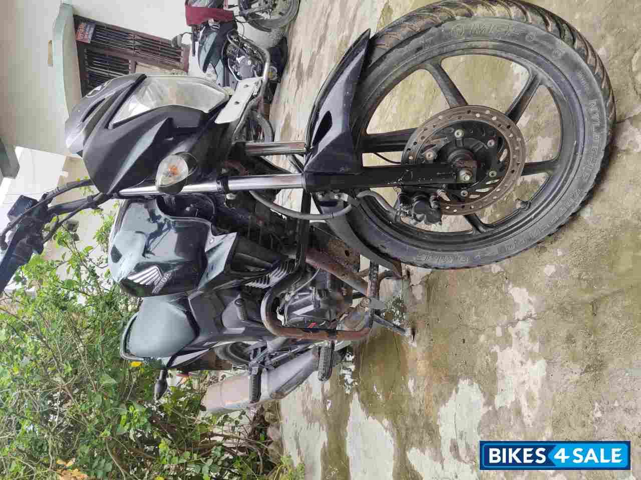 Black Honda CB Trigger