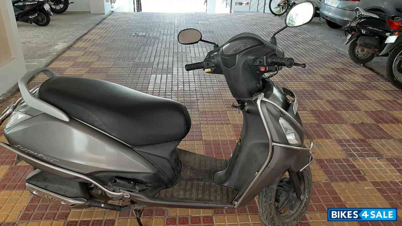 Grey TVS Jupiter