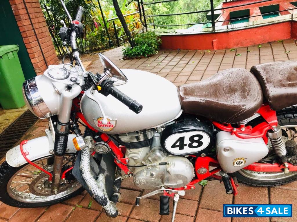 Royal Enfield Bullet Trials Works Replica 350