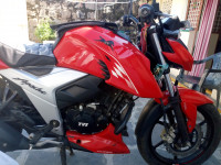 Red TVS Apache RTR 160 4V BS6