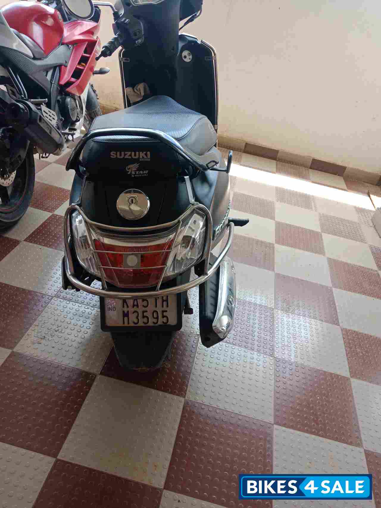 Metallic Matt Black Suzuki Access 125 Special Edition BS6