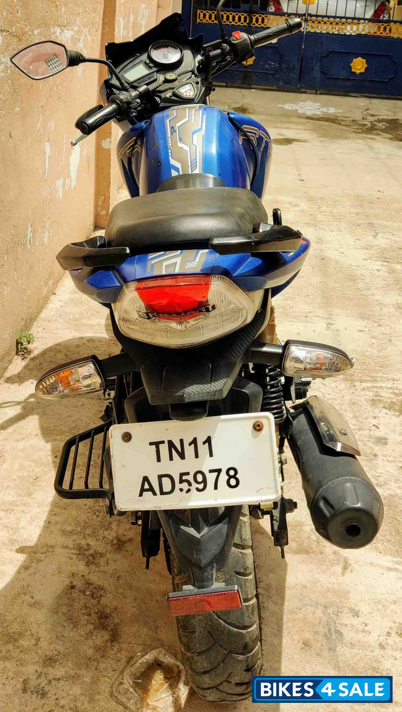 Matt Blue TVS Apache RTR 180