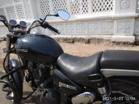 Black Royal Enfield Thunderbird 350