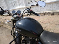Black Royal Enfield Thunderbird 350