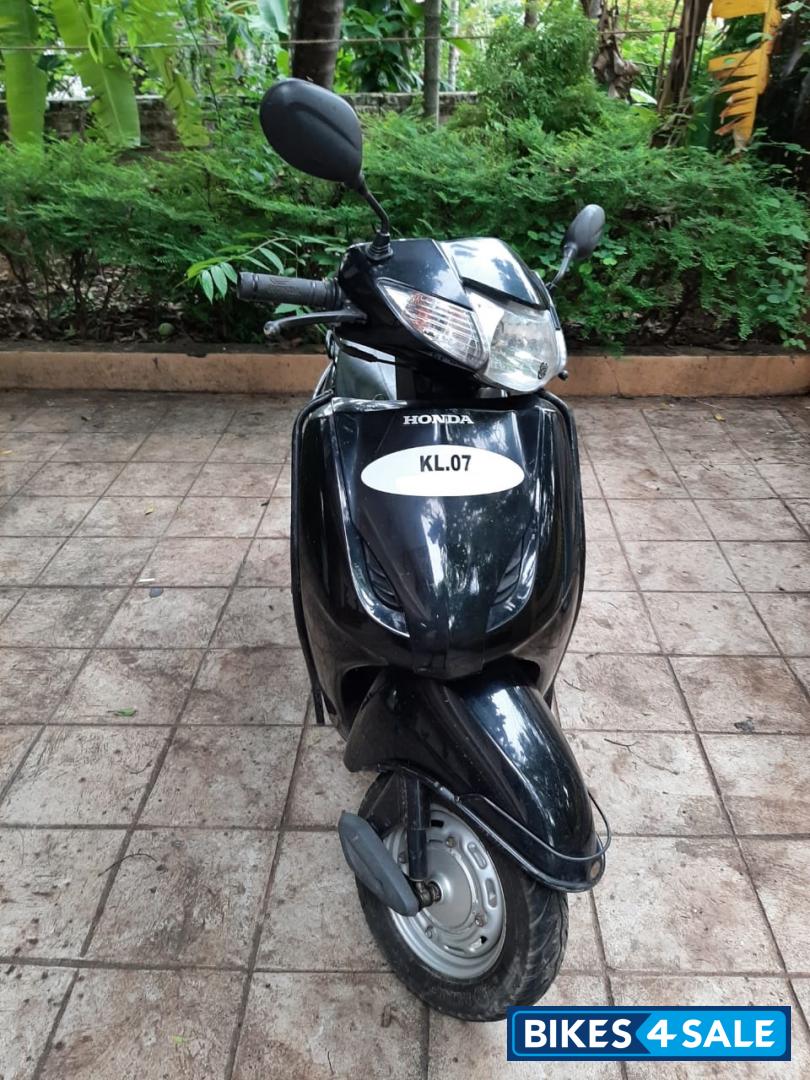 Black Honda Activa 3G