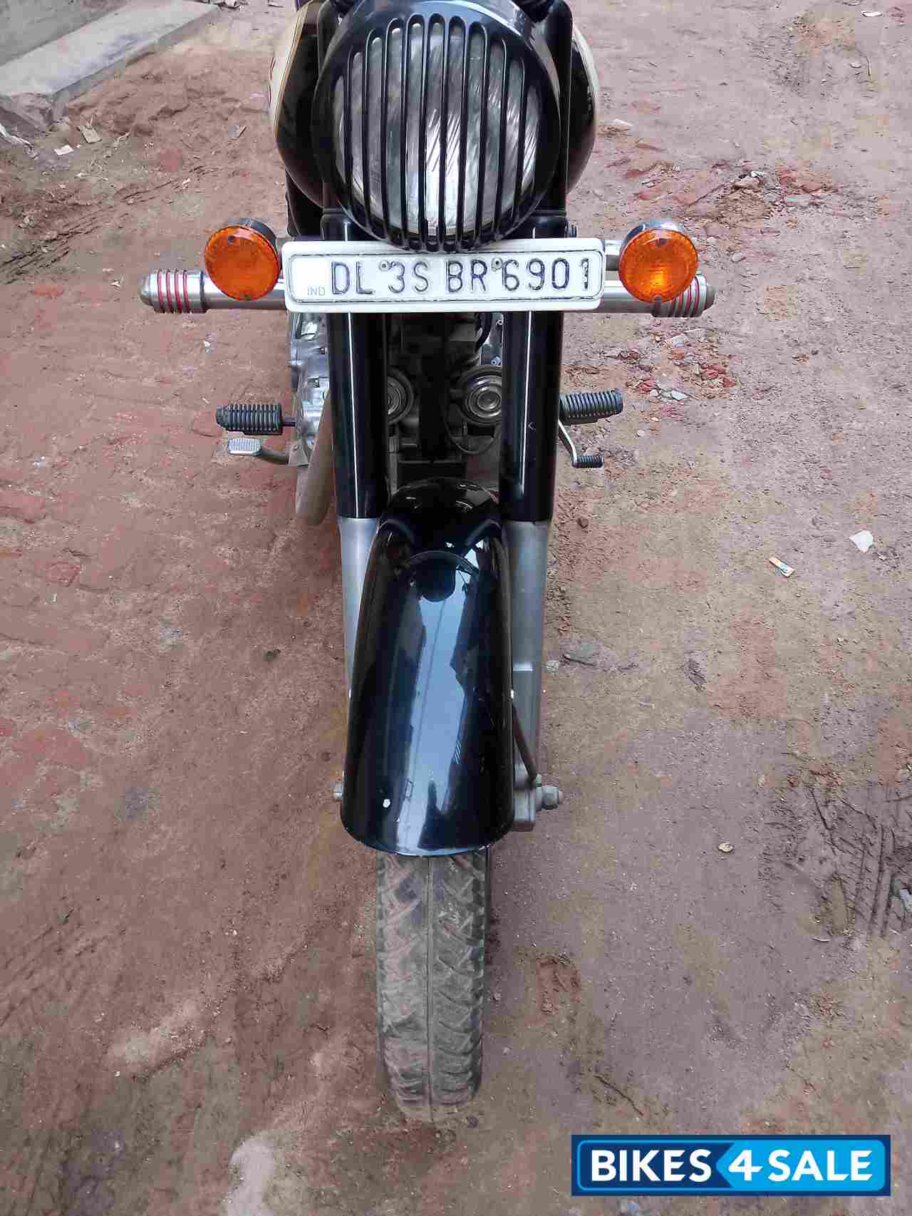 Black Royal Enfield Classic 350