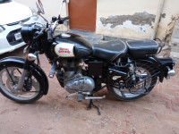 Black Royal Enfield Classic 350