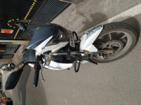White TVS Apache RTR 180